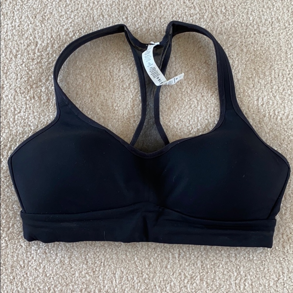 Black size 6 Lululemon sports bra